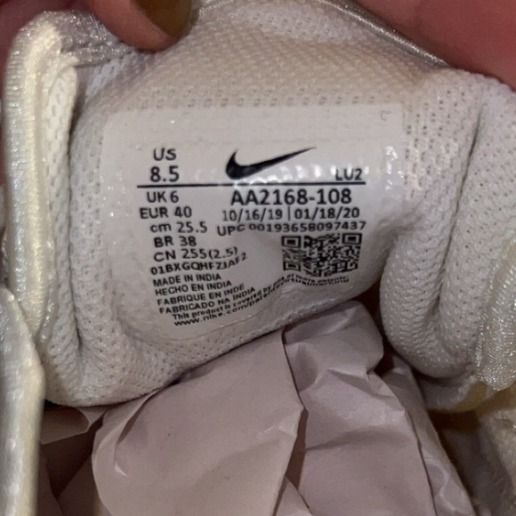 NIKE Air Max Axis 's Running Shoes For Women - Picture 9 of 11